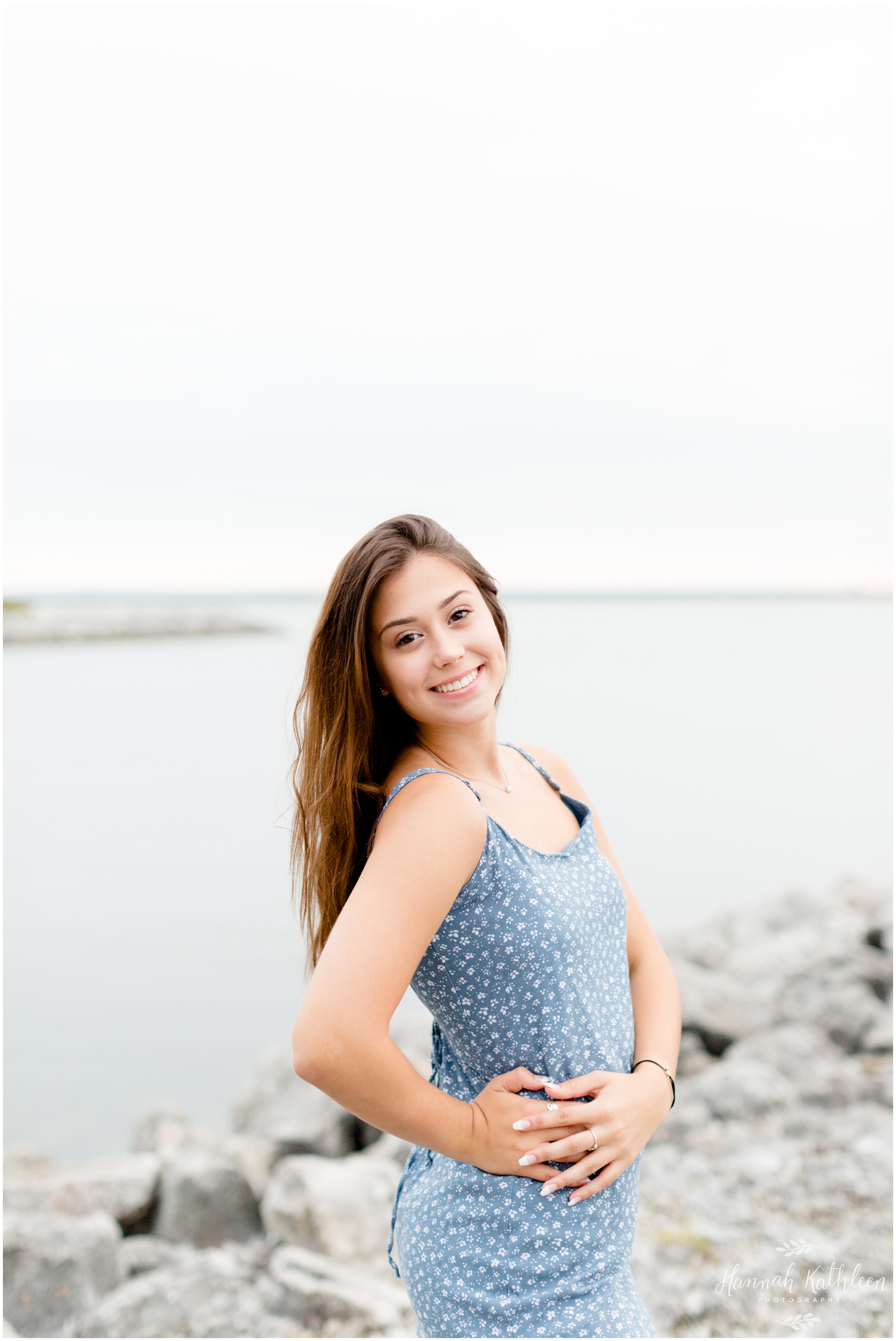 Aly_Senior_Photography_Outdoor_Beach_Lake_Erie_Photos_Buffalo_New_York