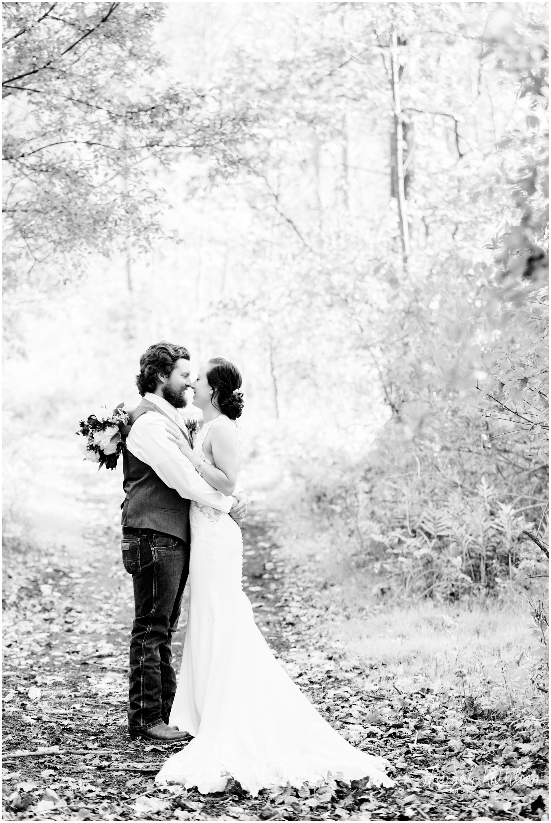 Buffalo_Brian_Jessica_Fall_Autumn_Wedding_Photographer