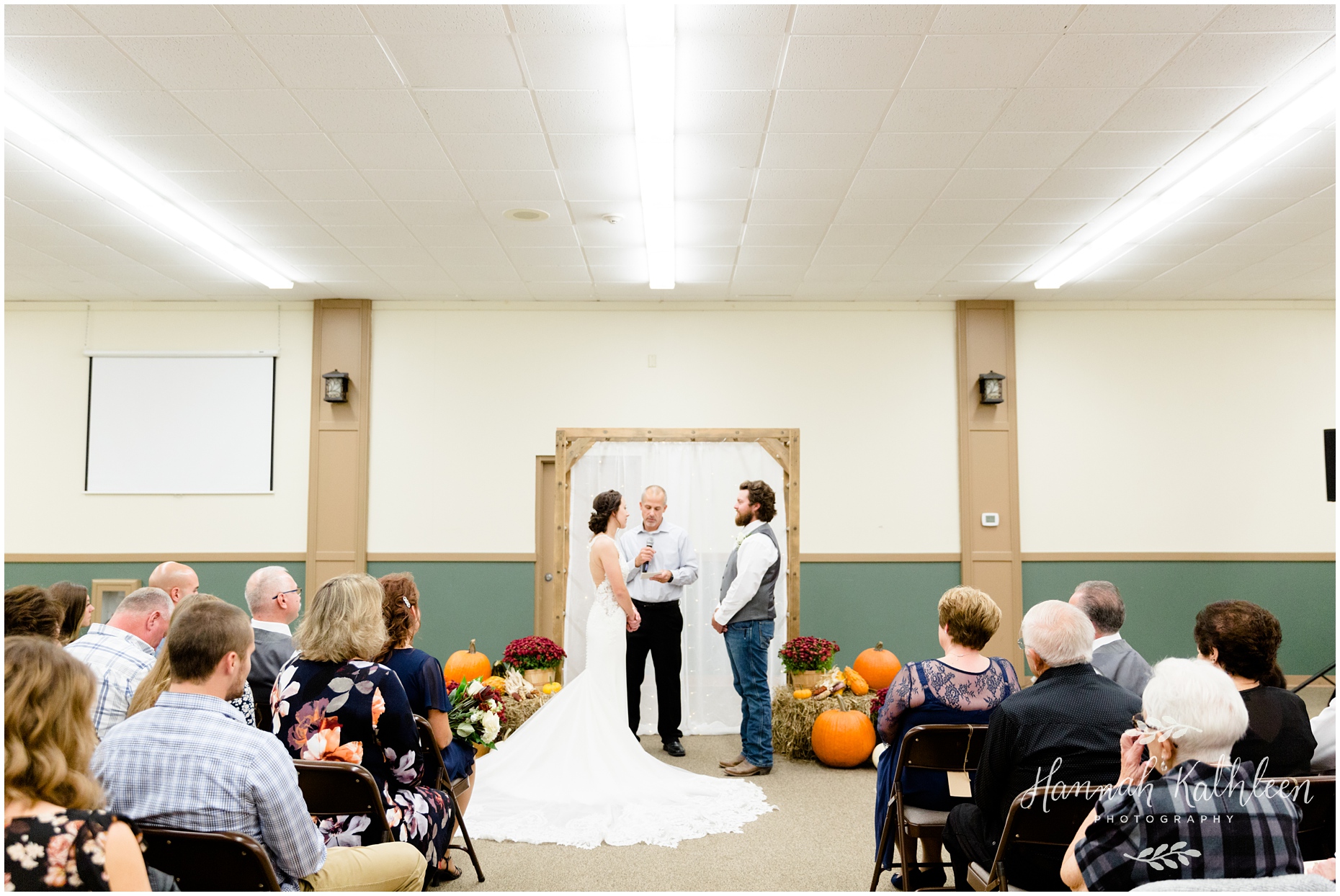 Buffalo_Brian_Jessica_Fall_Autumn_Wedding_Photographer