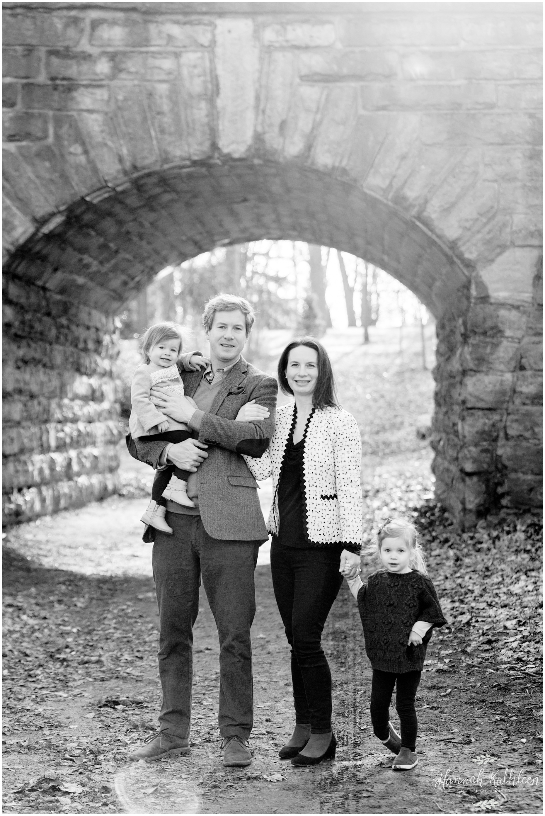 outdoor_buscaglia_delaware_park_family_photography_buffalo_new_york_stone_bridge