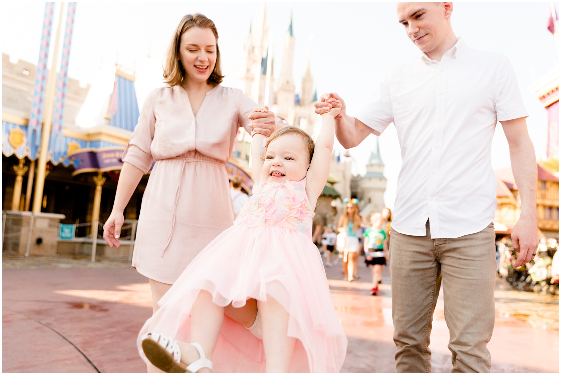 Disney_World_Magic_Kingdom_Family_Photography_Session_Dumbo