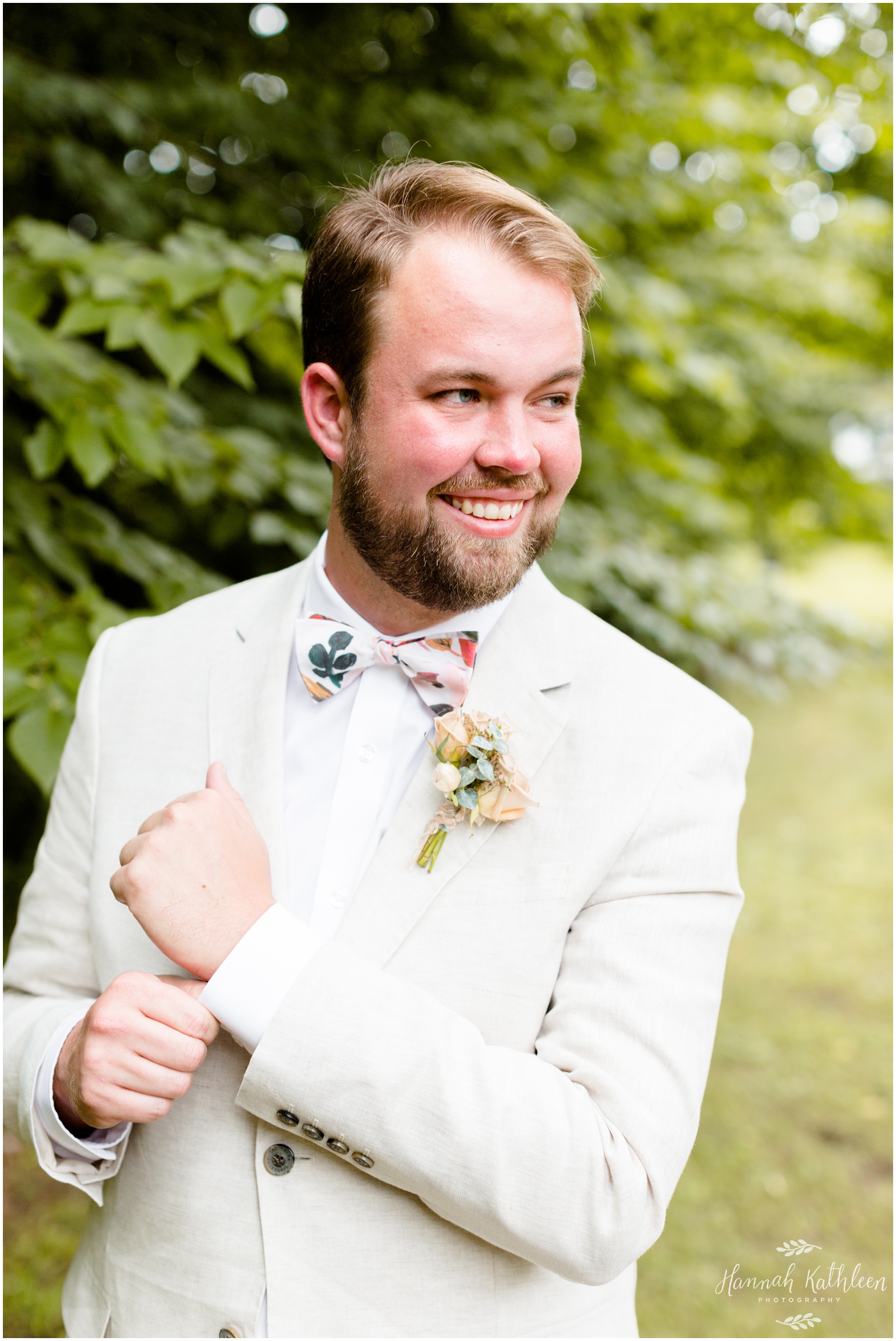 adirondacks-elopement-small-wedding-intimate-backyard-new-york-photography-lake-mountains-outdoor