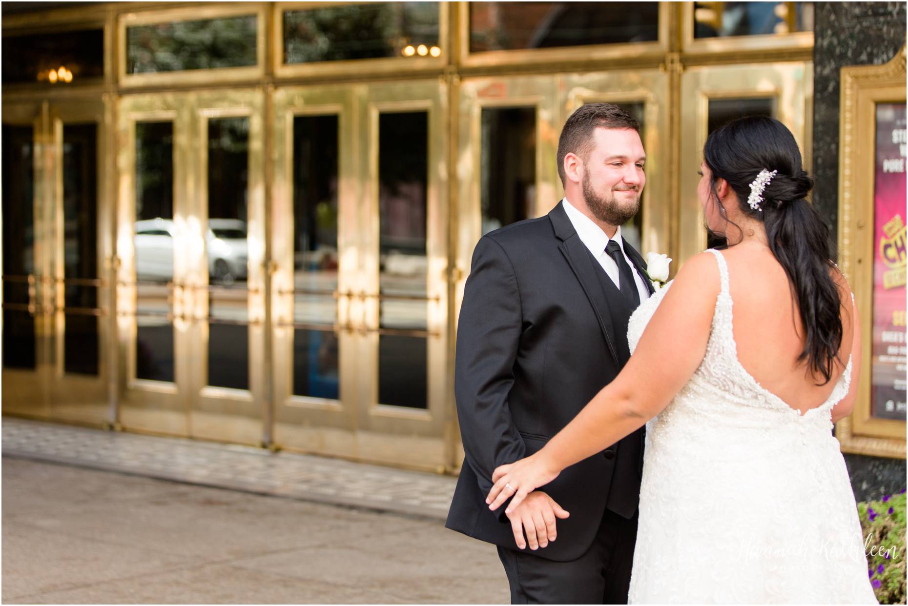 Downtown_Buffalo_NY_Wedding_Photographer_Matt_Gina