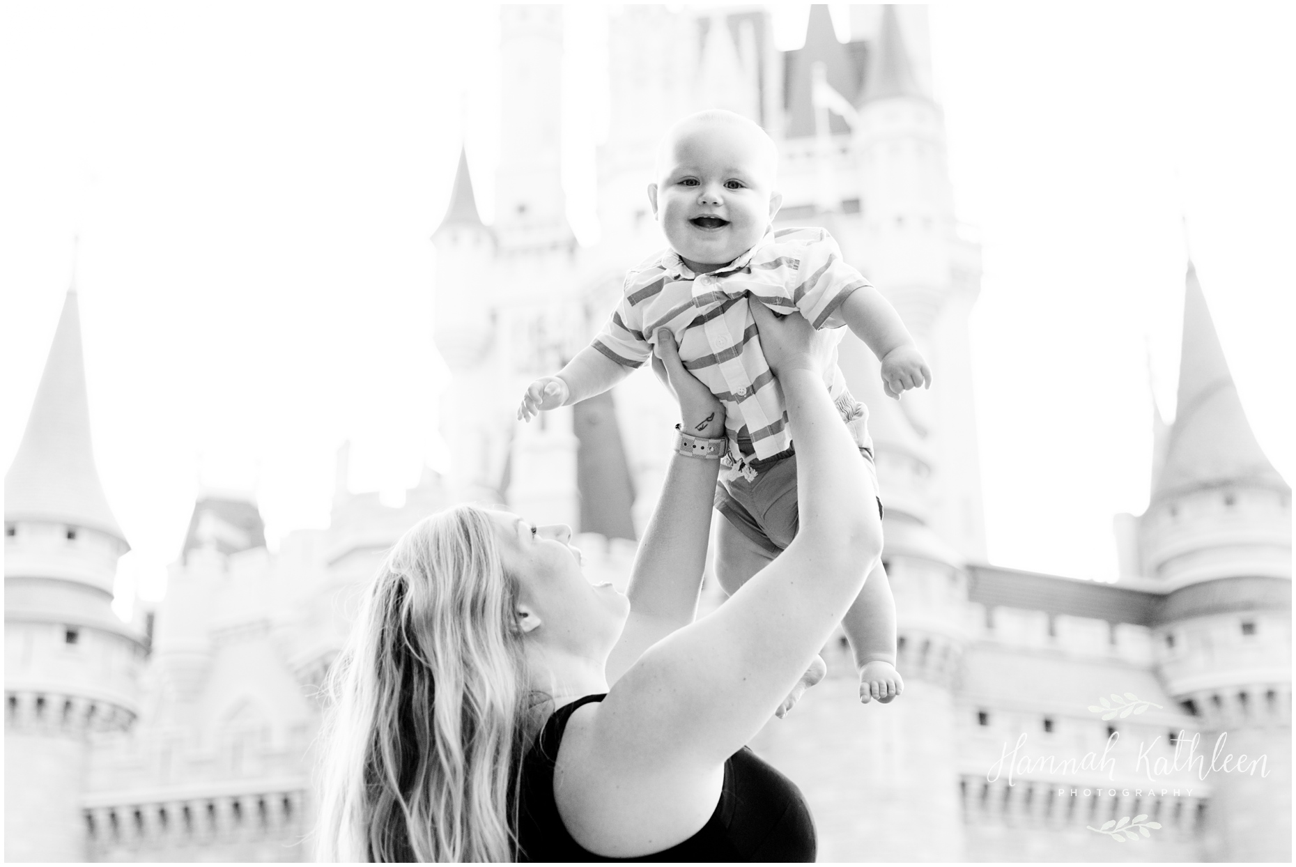 Mel_Lewy_One_Year_Disney_World_Photo_Session_Magic_Kingdom