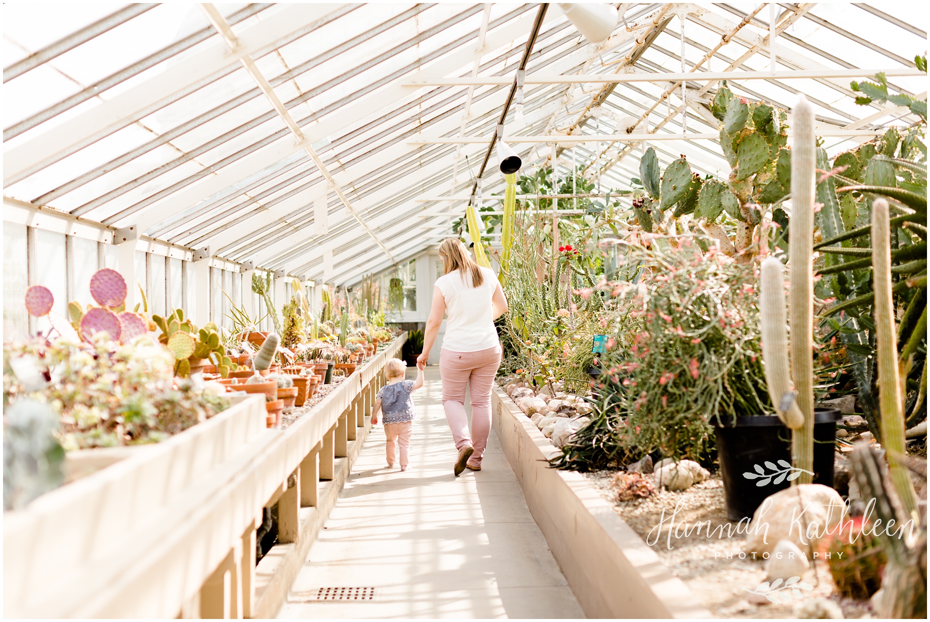 Munro_Family_Buffalo_Botanical_Gardens_Photography