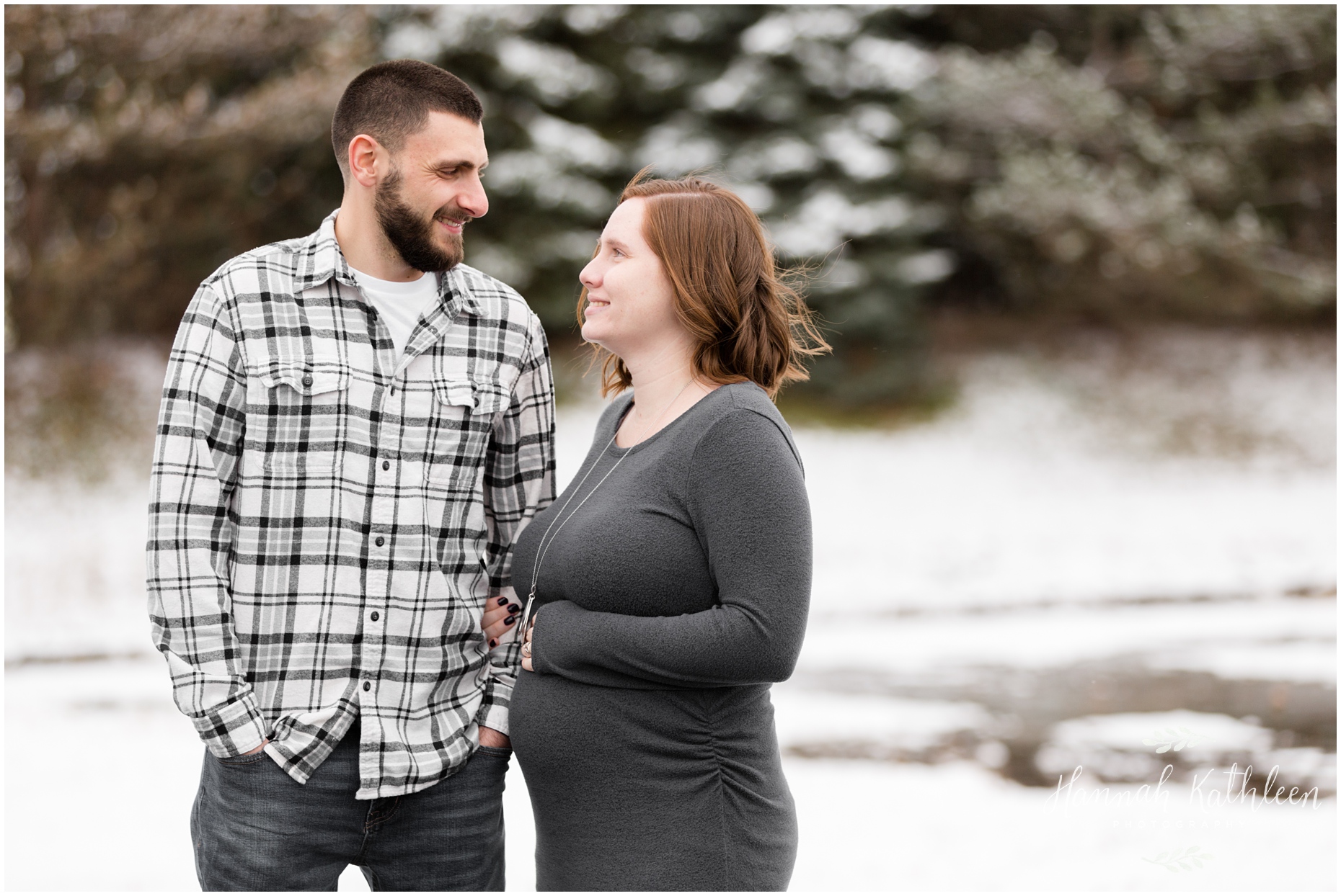 Nick_Brooke_Winter_Maternity_Photos_Buffalo_NY