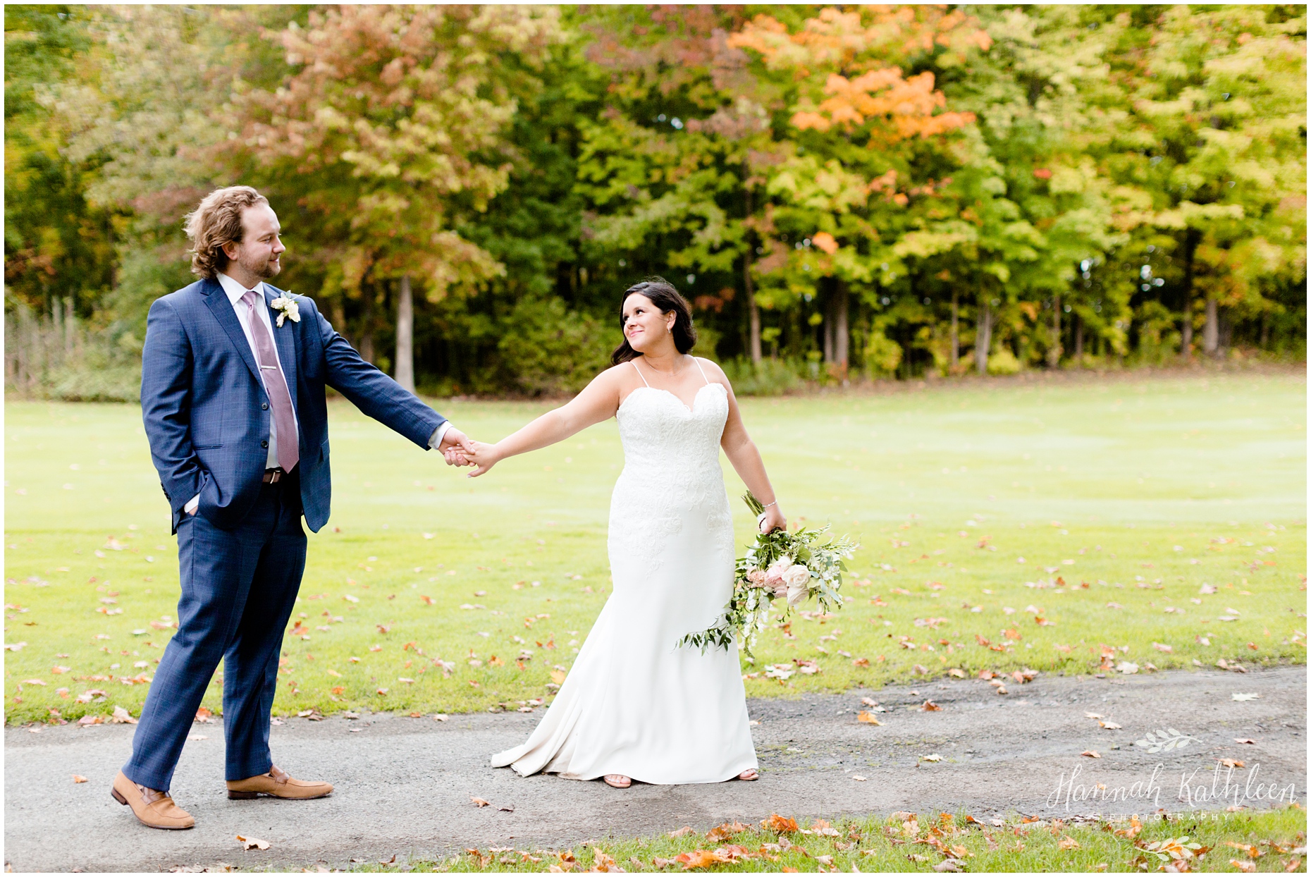 nick-molly-buffalo-new-york-fox-valley-country-club-autumn-fall-wedding-photographer