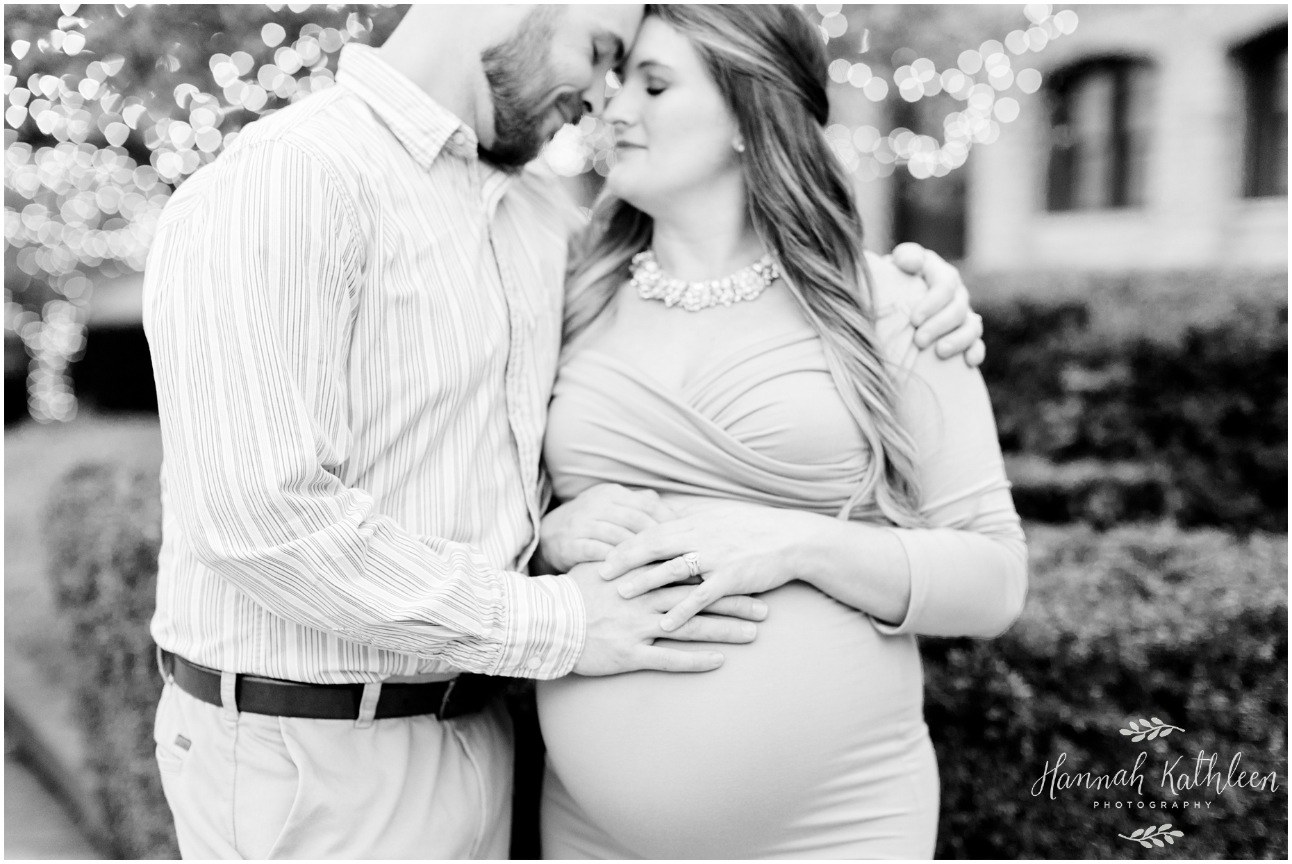 julie_ryan_maternity_photography_session_spring_buffalo_ny_delaware_park_hoyt_lake