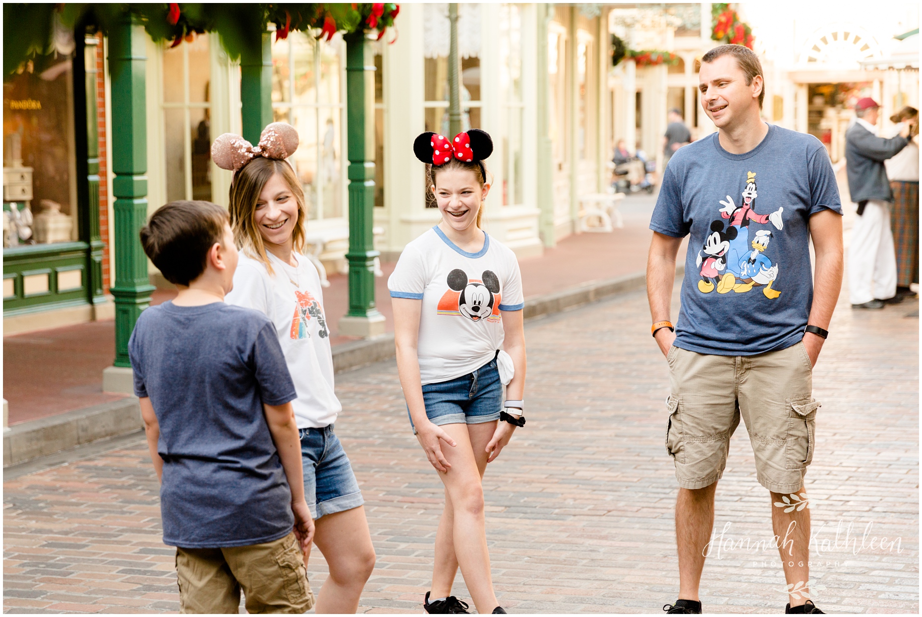 Disney_World_Lifestyle_Family_Magic_Kingdom_Photographer