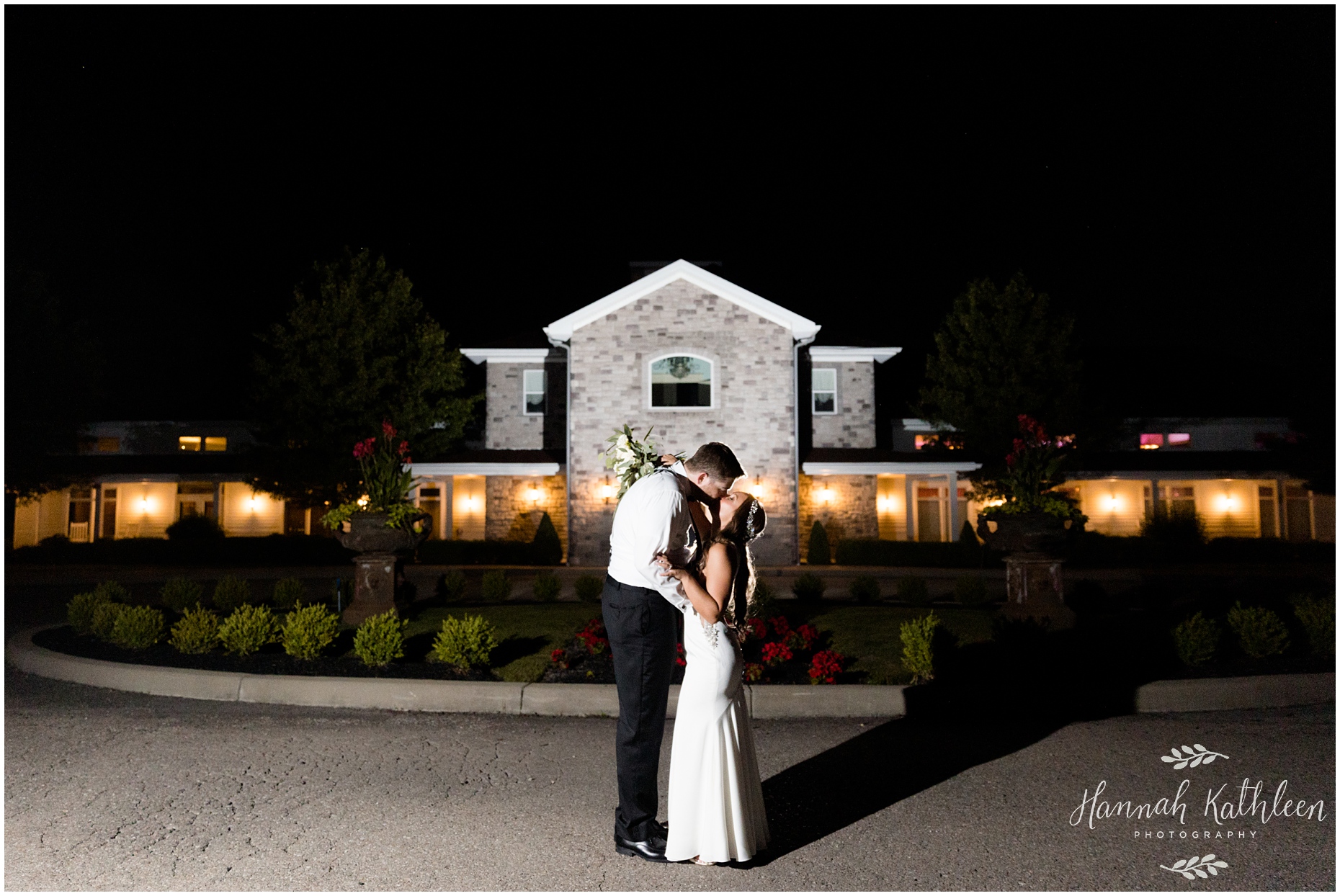 avanti-mansion-buffalo-history-museum-new-york-wedding-photographer-bride-groom-photography-hamburg